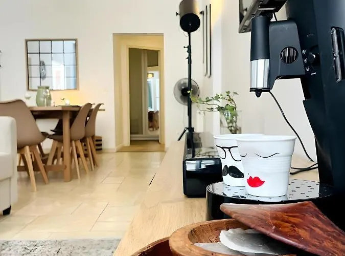 Grand T3 Rénové Climatisé - Coeur De Appartamento Montpellier